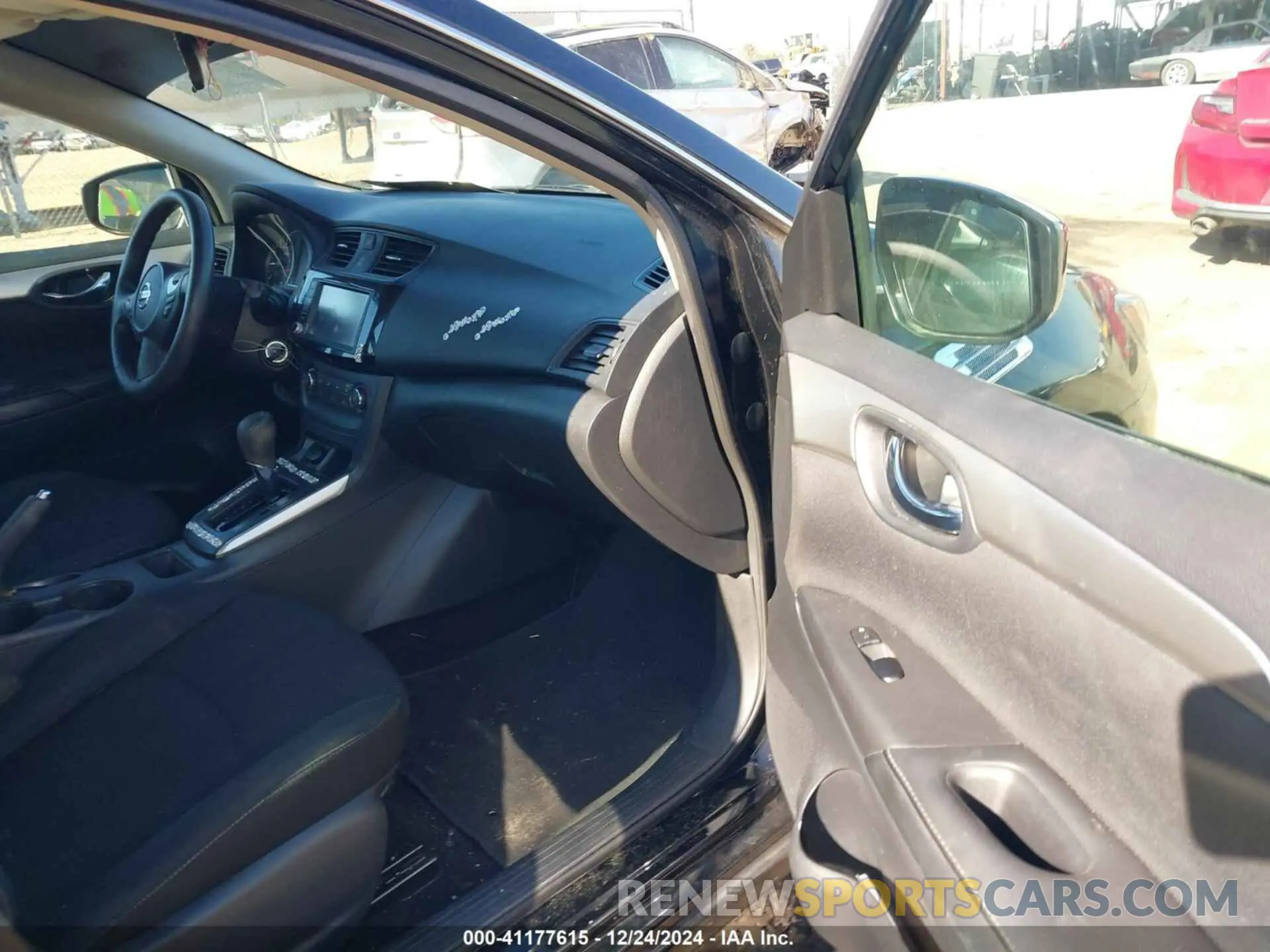 5 Photograph of a damaged car 3N1AB7AP7KY210335 NISSAN SENTRA 2019