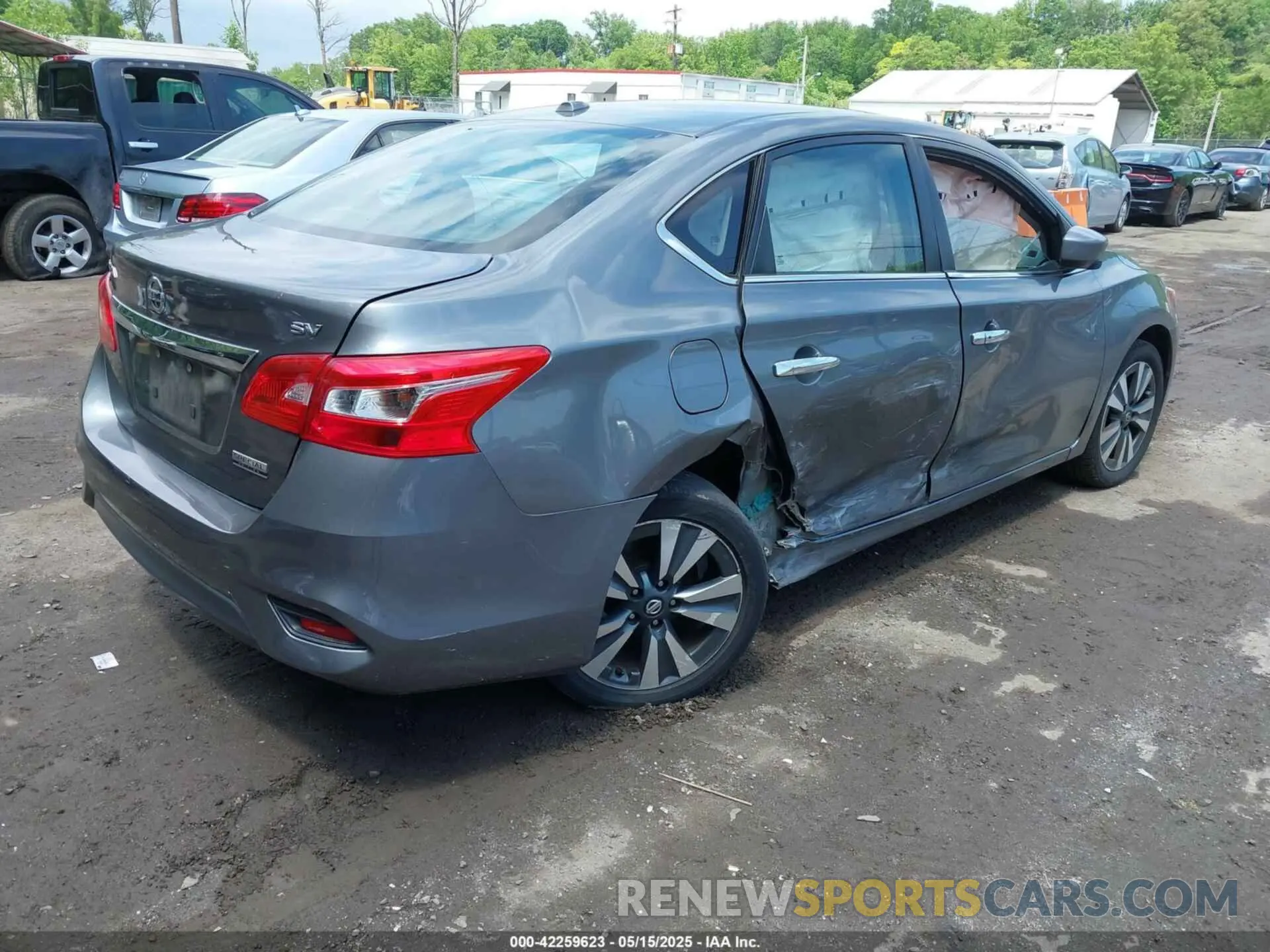 4 Photograph of a damaged car 3N1AB7AP7KY212778 NISSAN SENTRA 2019