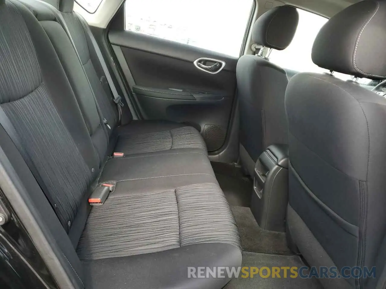 10 Photograph of a damaged car 3N1AB7AP7KY215518 NISSAN SENTRA 2019