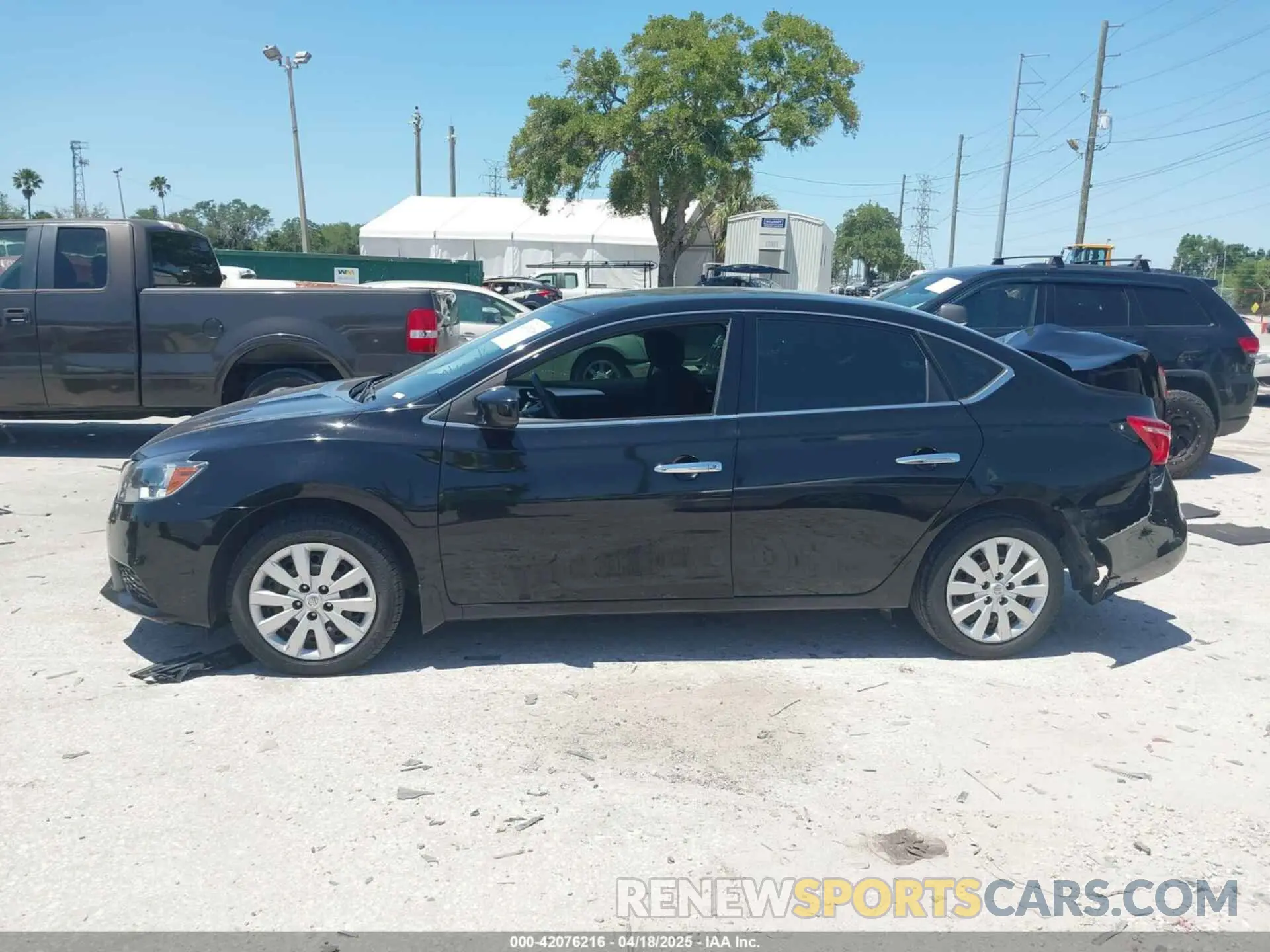 14 Photograph of a damaged car 3N1AB7AP7KY221268 NISSAN SENTRA 2019