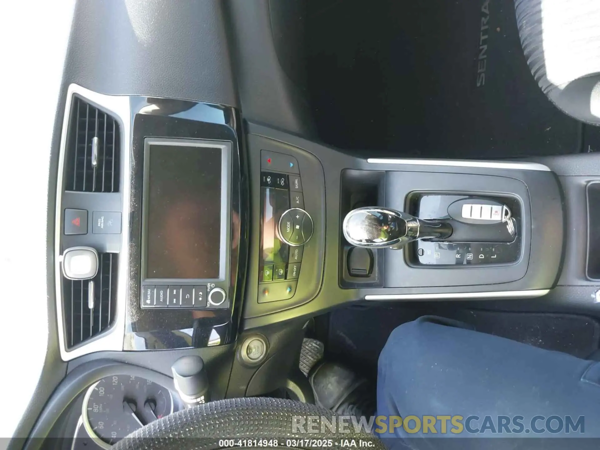11 Photograph of a damaged car 3N1AB7AP7KY247160 NISSAN SENTRA 2019
