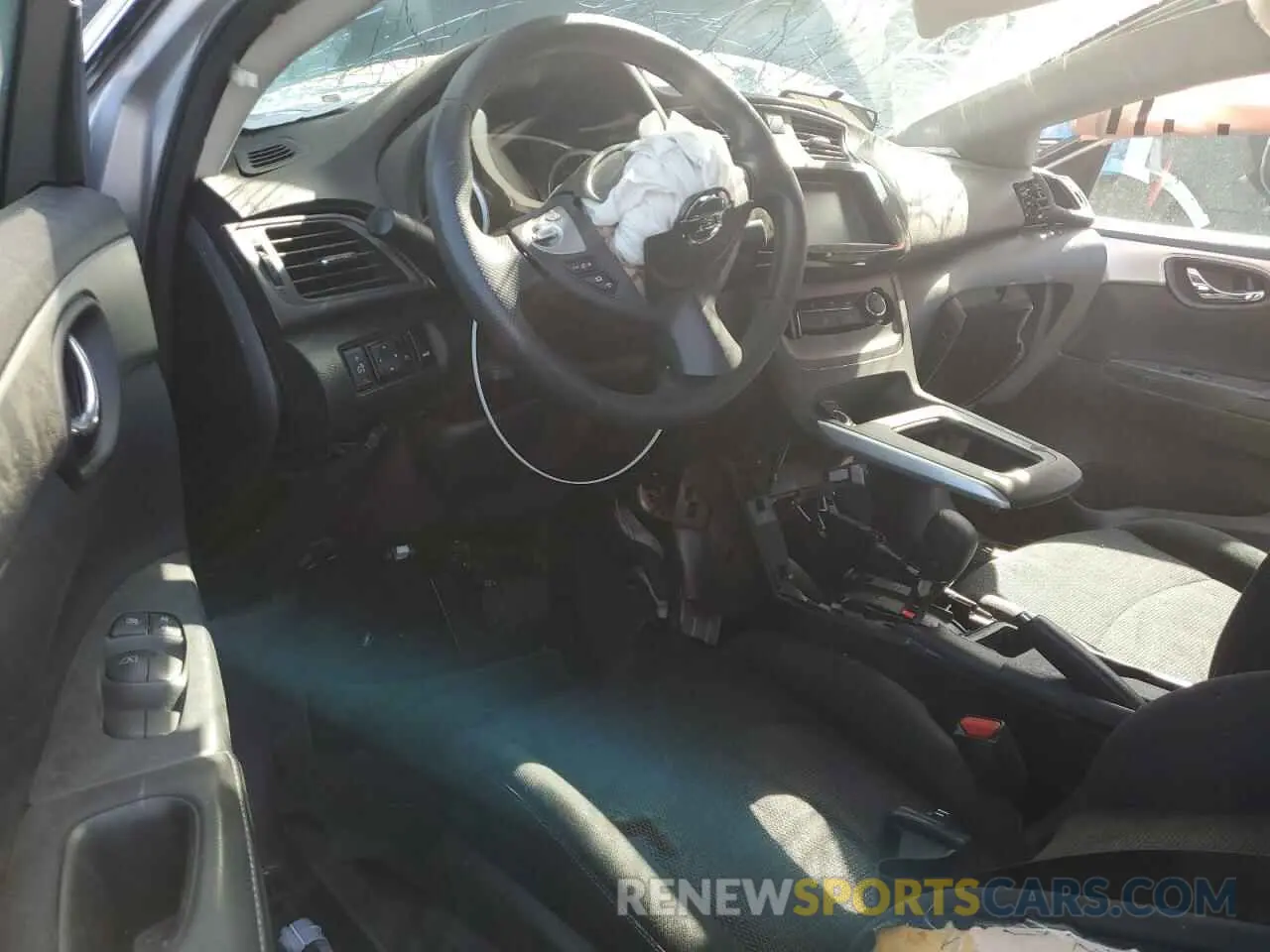 8 Photograph of a damaged car 3N1AB7AP7KY252875 NISSAN SENTRA 2019