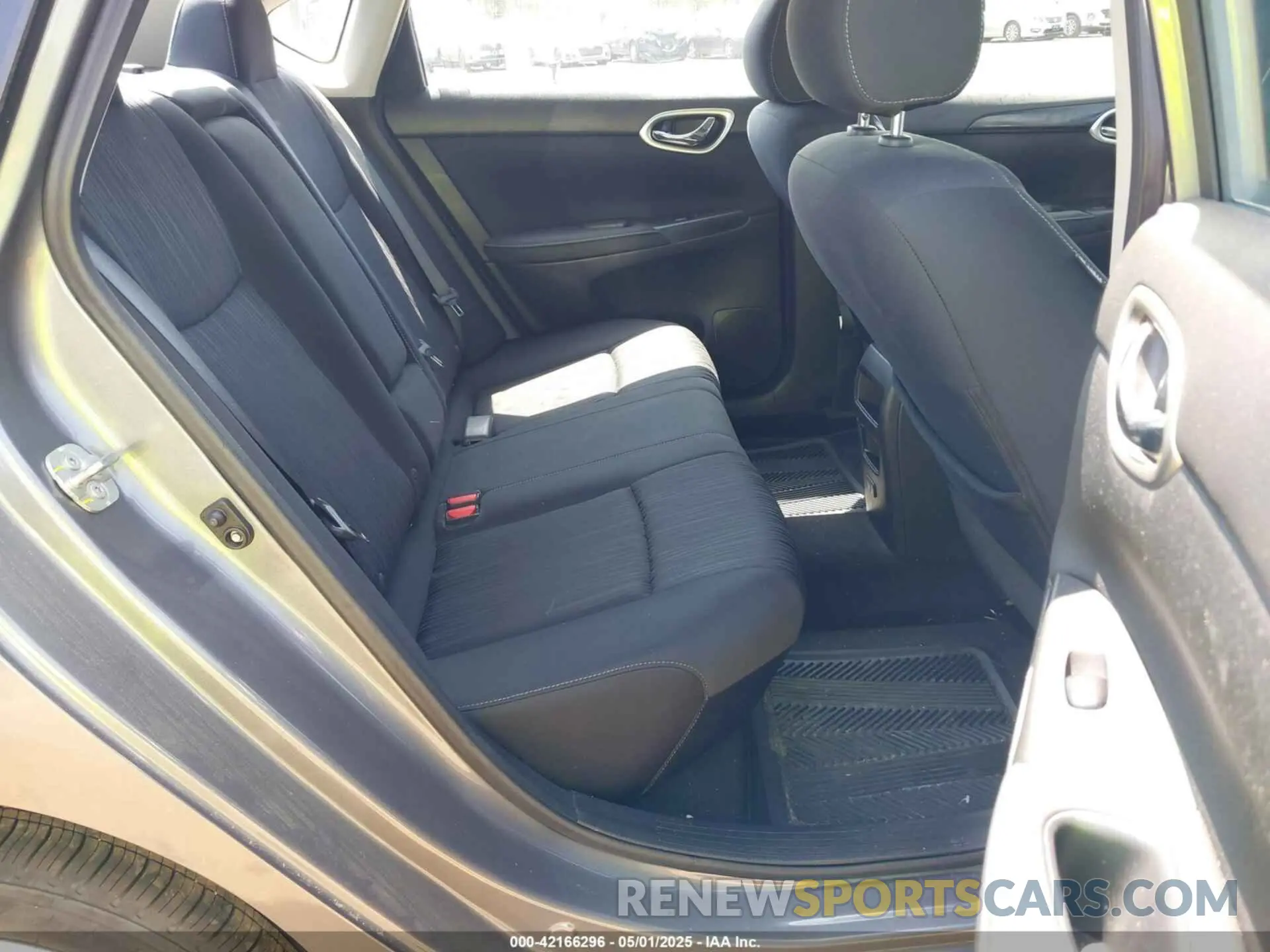 8 Photograph of a damaged car 3N1AB7AP7KY255226 NISSAN SENTRA 2019