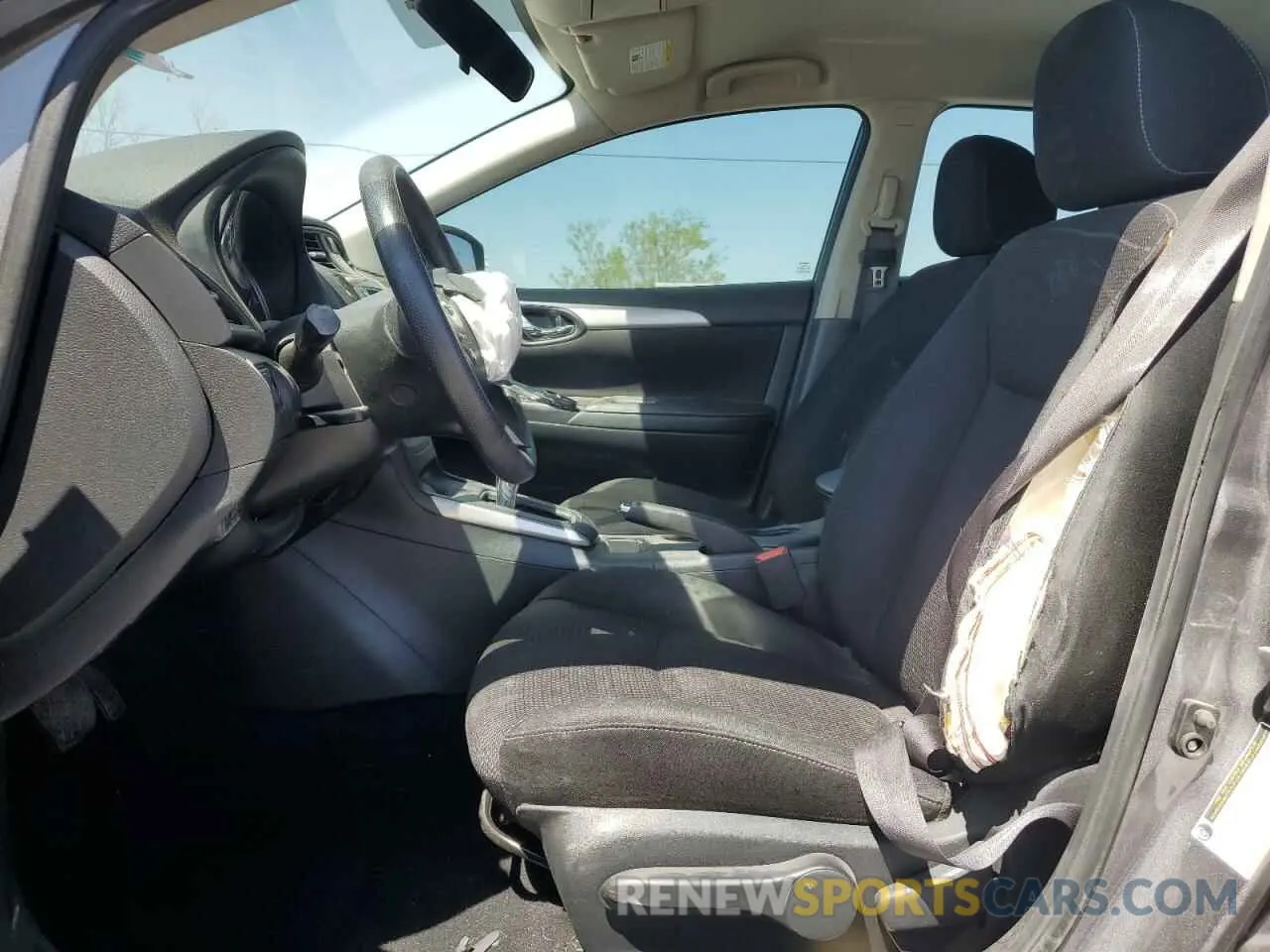7 Photograph of a damaged car 3N1AB7AP7KY258630 NISSAN SENTRA 2019