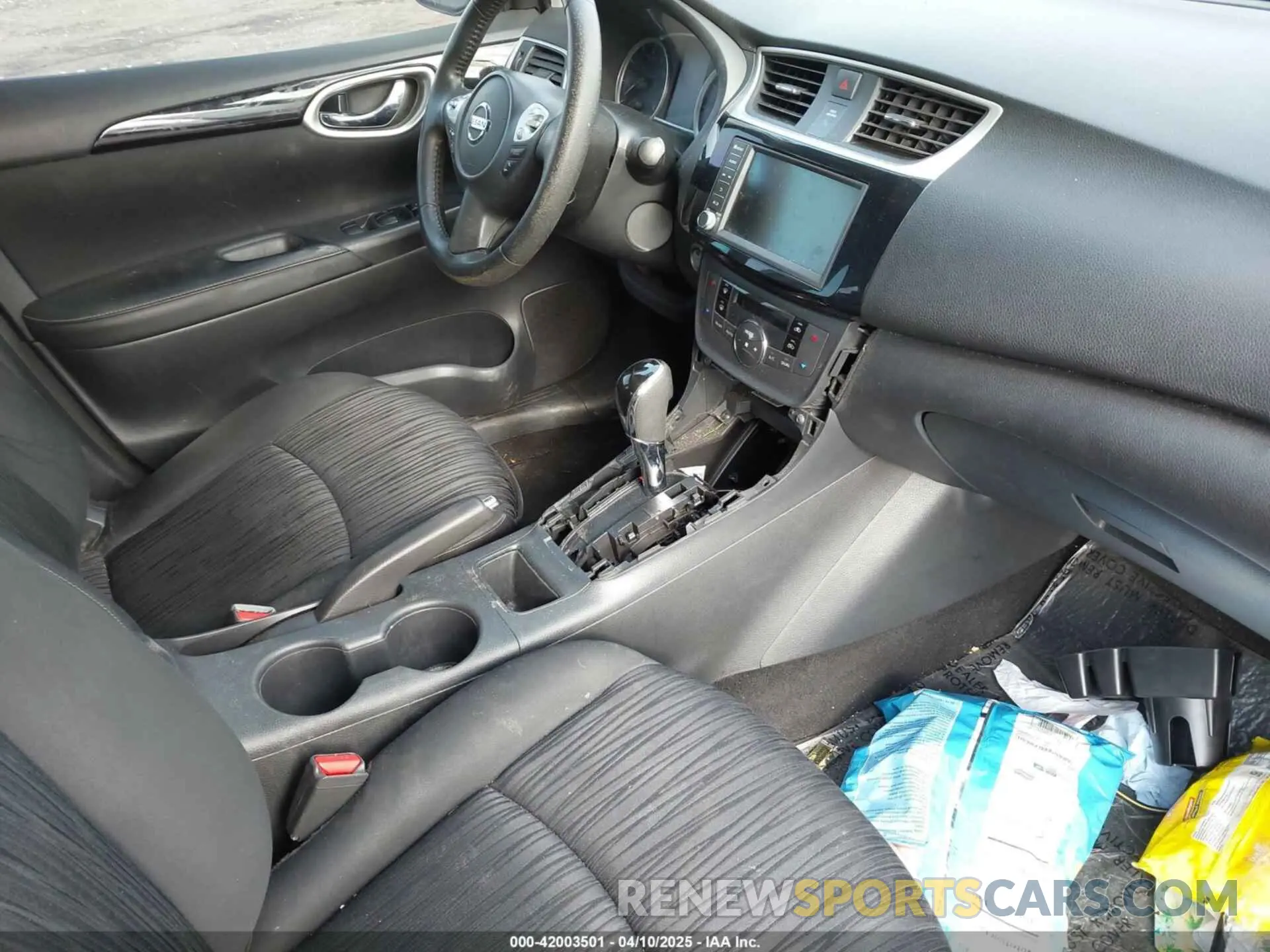 5 Photograph of a damaged car 3N1AB7AP7KY260992 NISSAN SENTRA 2019