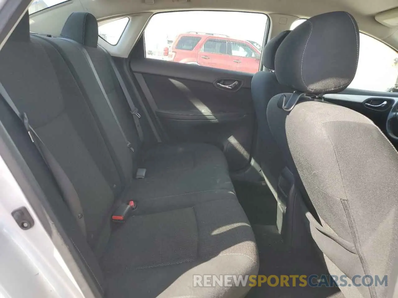 10 Photograph of a damaged car 3N1AB7AP7KY267375 NISSAN SENTRA 2019