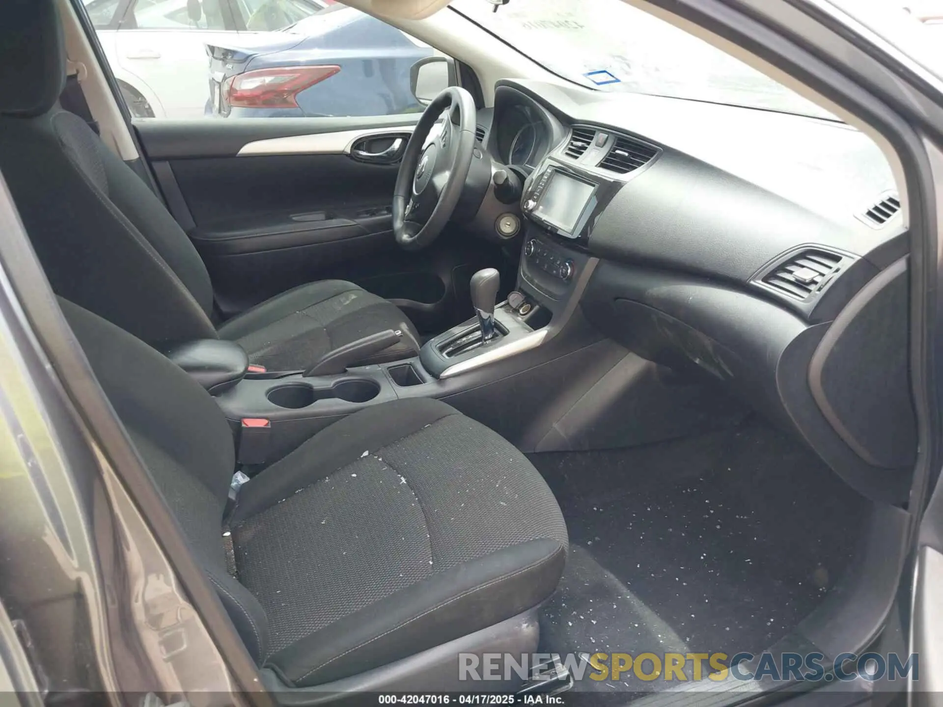 5 Photograph of a damaged car 3N1AB7AP7KY270910 NISSAN SENTRA 2019