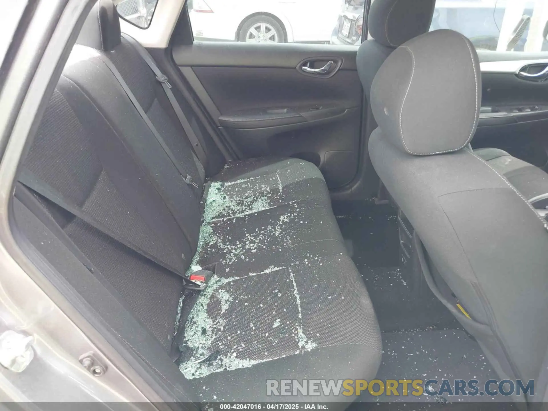 8 Photograph of a damaged car 3N1AB7AP7KY270910 NISSAN SENTRA 2019