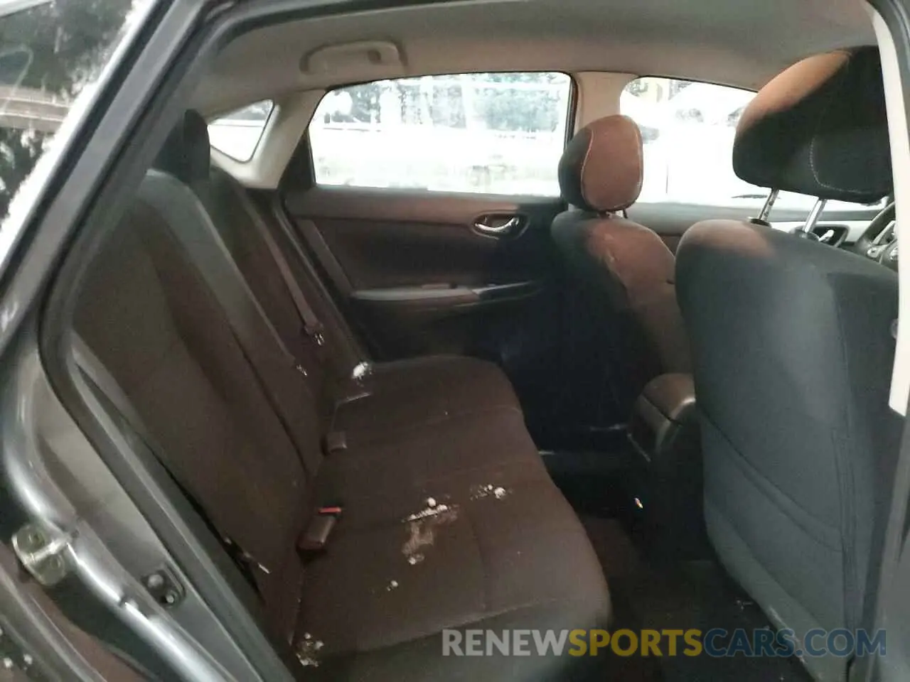 10 Photograph of a damaged car 3N1AB7AP7KY271992 NISSAN SENTRA 2019