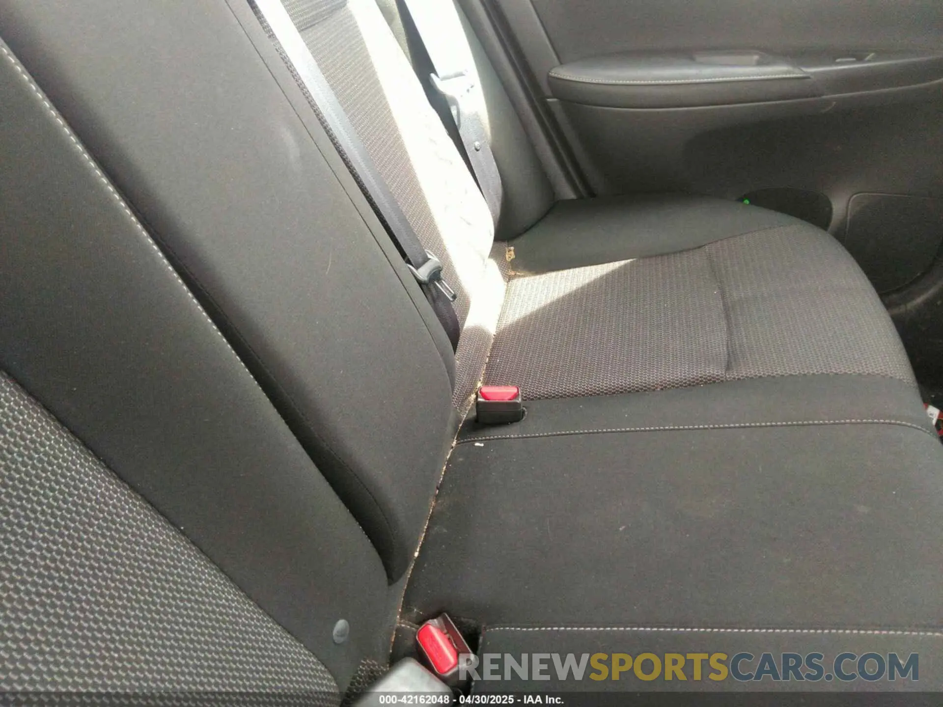 8 Photograph of a damaged car 3N1AB7AP7KY276304 NISSAN SENTRA 2019