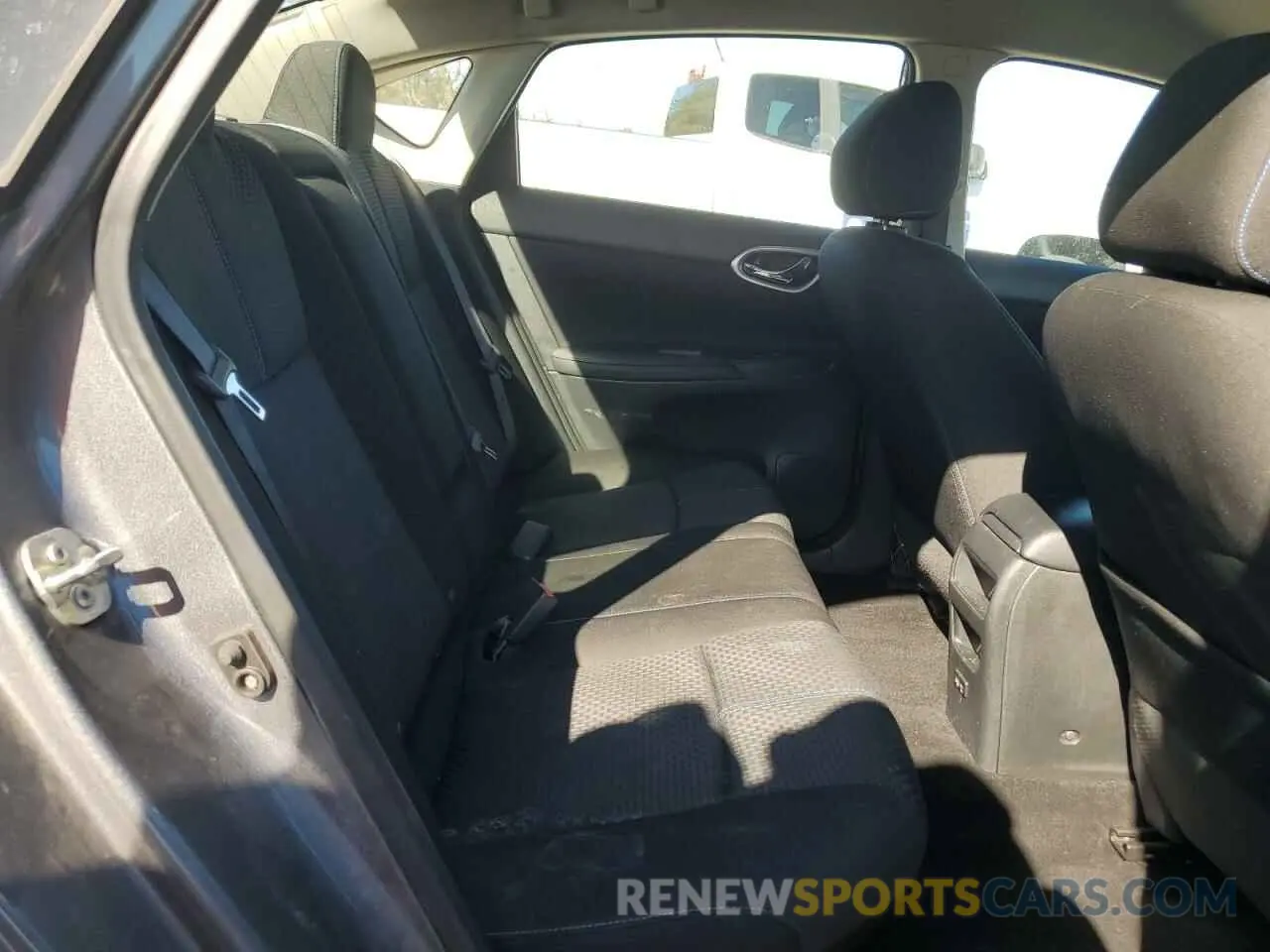 10 Photograph of a damaged car 3N1AB7AP7KY280496 NISSAN SENTRA 2019