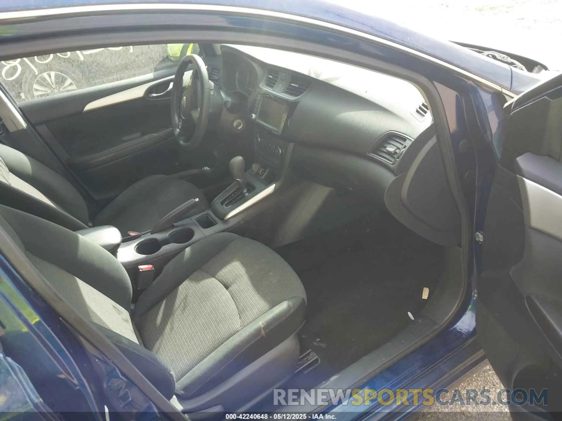 5 Photograph of a damaged car 3N1AB7AP7KY300312 NISSAN SENTRA 2019