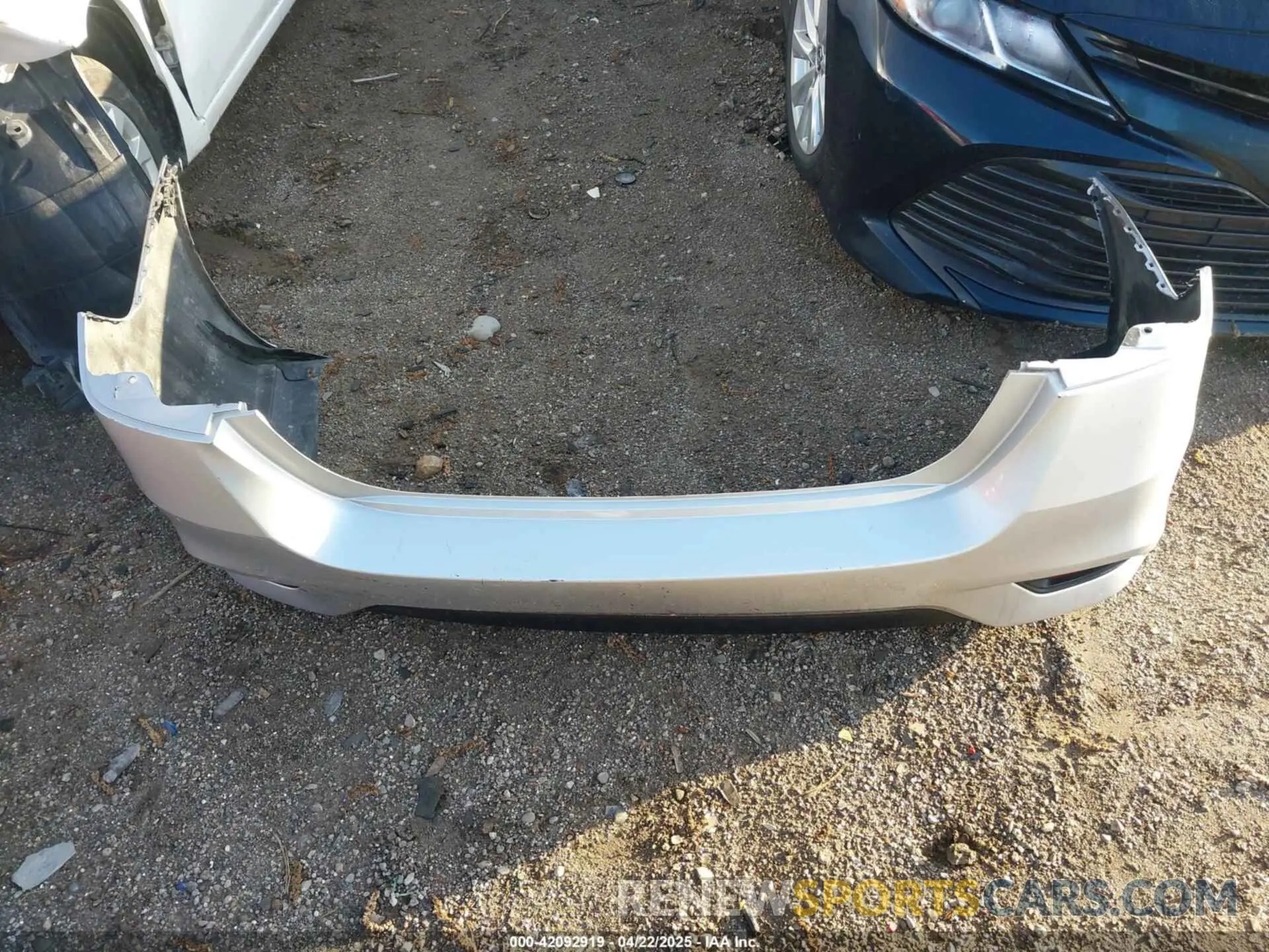 12 Photograph of a damaged car 3N1AB7AP7KY338283 NISSAN SENTRA 2019