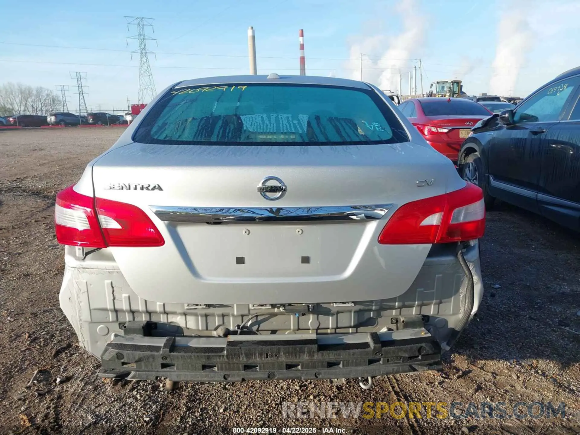 17 Photograph of a damaged car 3N1AB7AP7KY338283 NISSAN SENTRA 2019