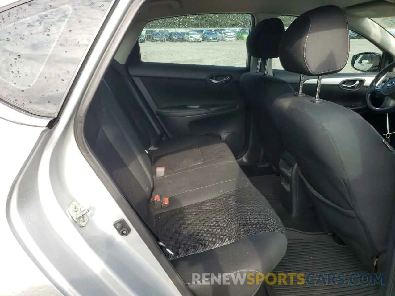 10 Photograph of a damaged car 3N1AB7AP7KY340387 NISSAN SENTRA 2019