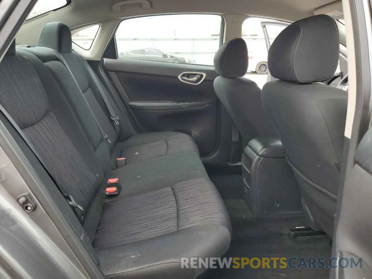 10 Photograph of a damaged car 3N1AB7AP7KY374006 NISSAN SENTRA 2019