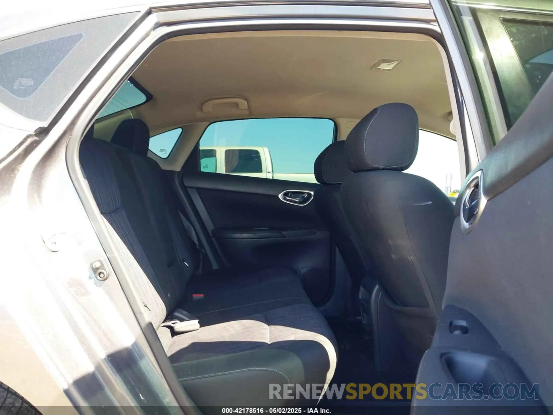 8 Photograph of a damaged car 3N1AB7AP7KY390142 NISSAN SENTRA 2019