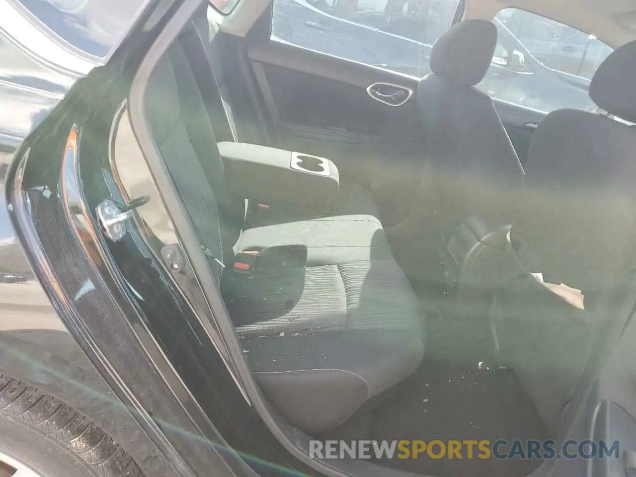 10 Photograph of a damaged car 3N1AB7AP7KY392456 NISSAN SENTRA 2019