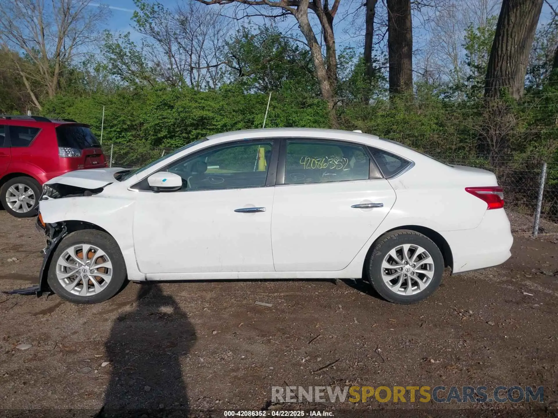 14 Photograph of a damaged car 3N1AB7AP7KY431188 NISSAN SENTRA 2019