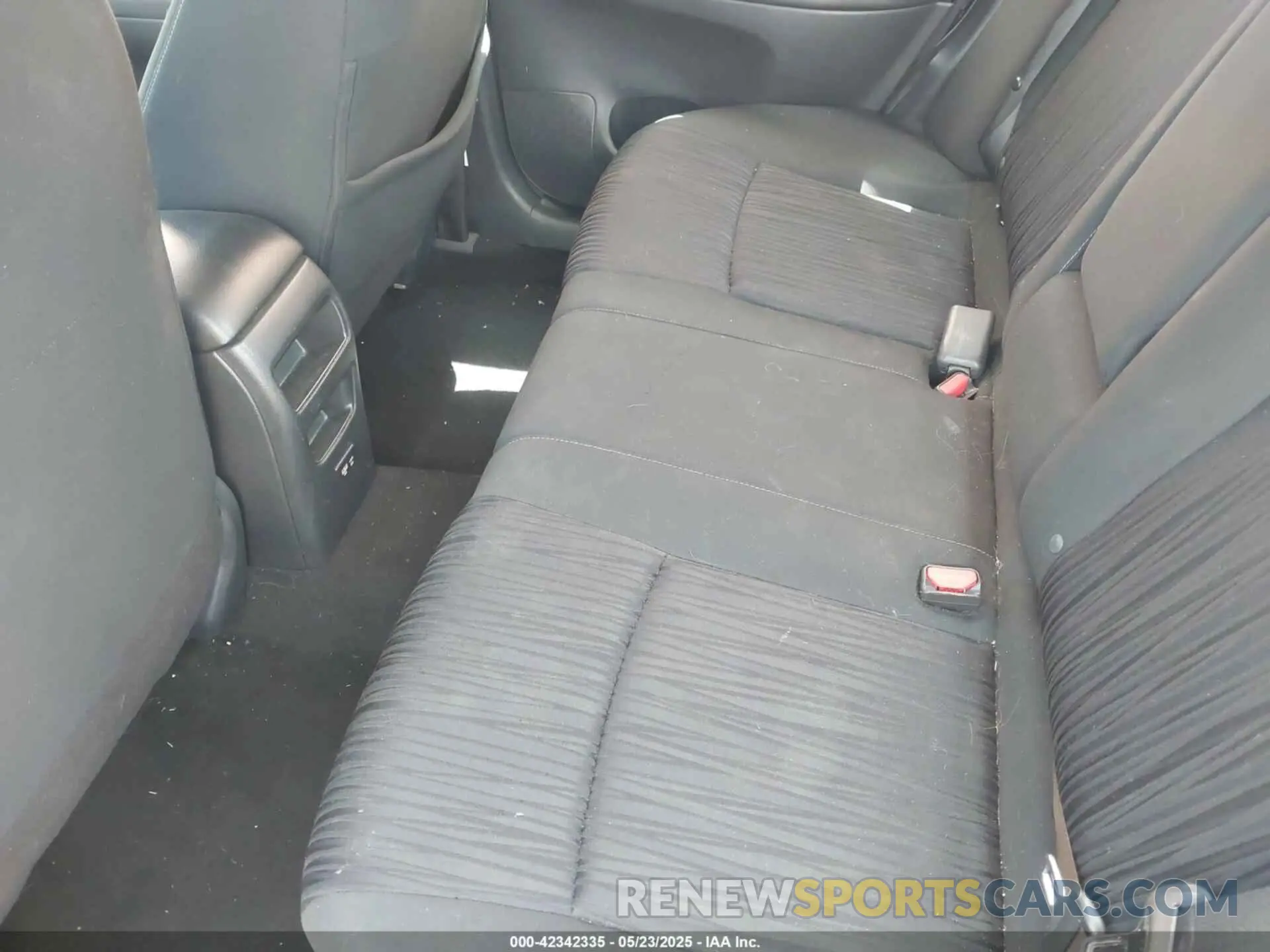 8 Photograph of a damaged car 3N1AB7AP7KY435418 NISSAN SENTRA 2019