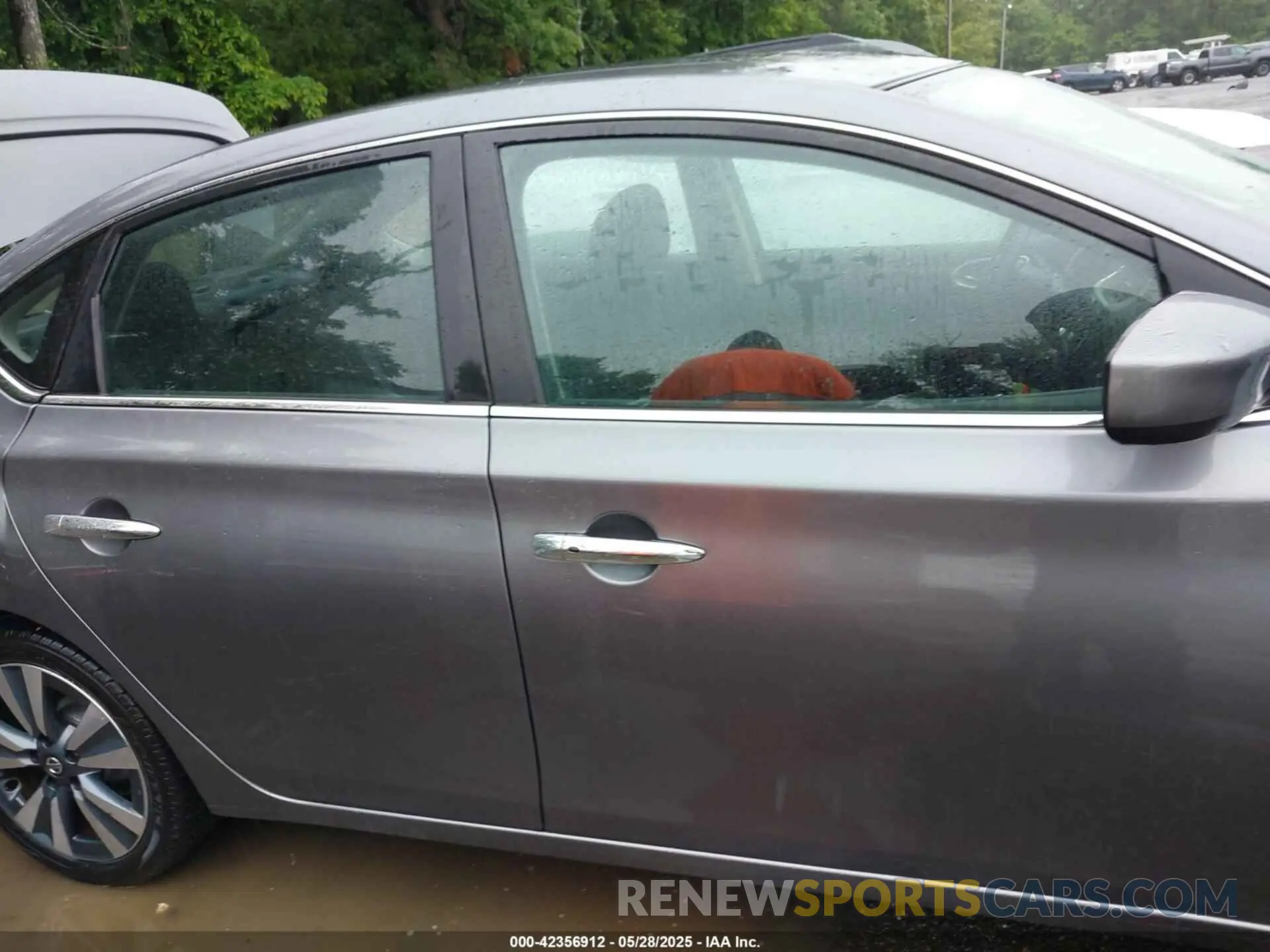 12 Photograph of a damaged car 3N1AB7AP7KY438724 NISSAN SENTRA 2019