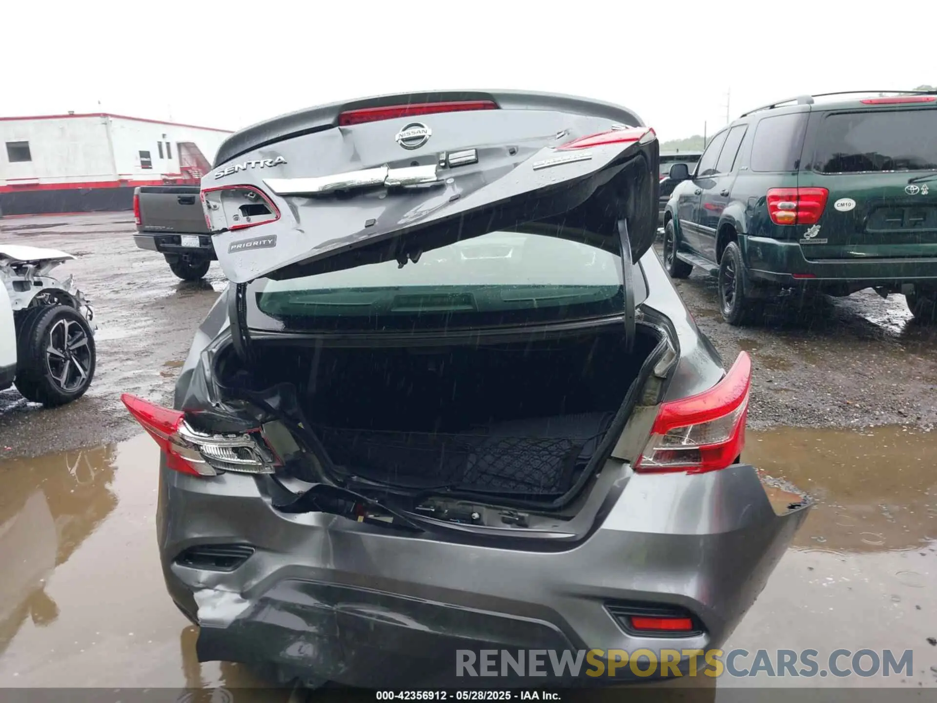 15 Photograph of a damaged car 3N1AB7AP7KY438724 NISSAN SENTRA 2019