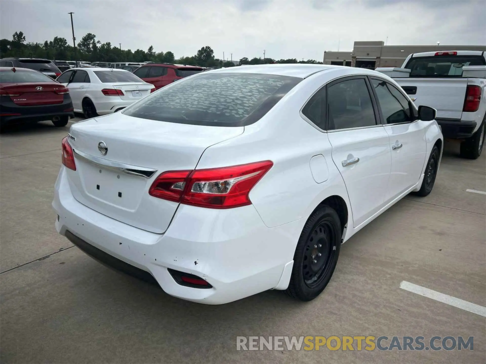 29 Photograph of a damaged car 3N1AB7AP7KY445172 NISSAN SENTRA 2019