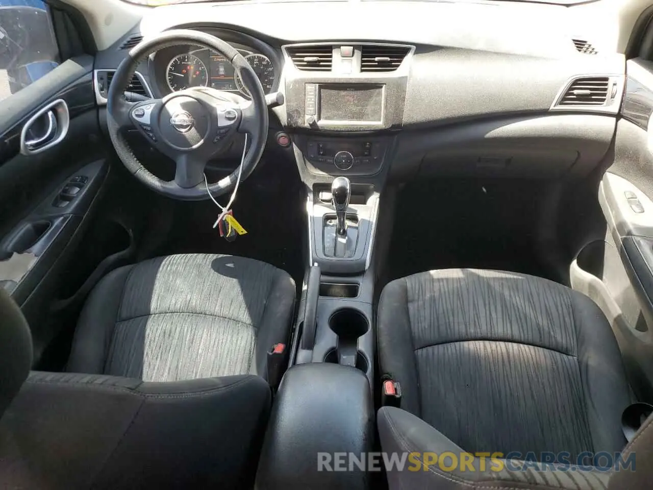 8 Photograph of a damaged car 3N1AB7AP8KL606951 NISSAN SENTRA 2019