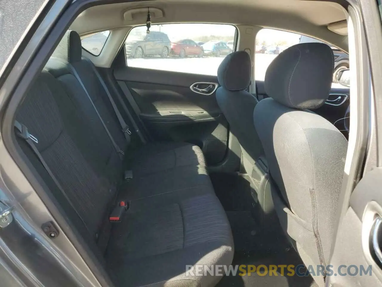10 Photograph of a damaged car 3N1AB7AP8KL620610 NISSAN SENTRA 2019