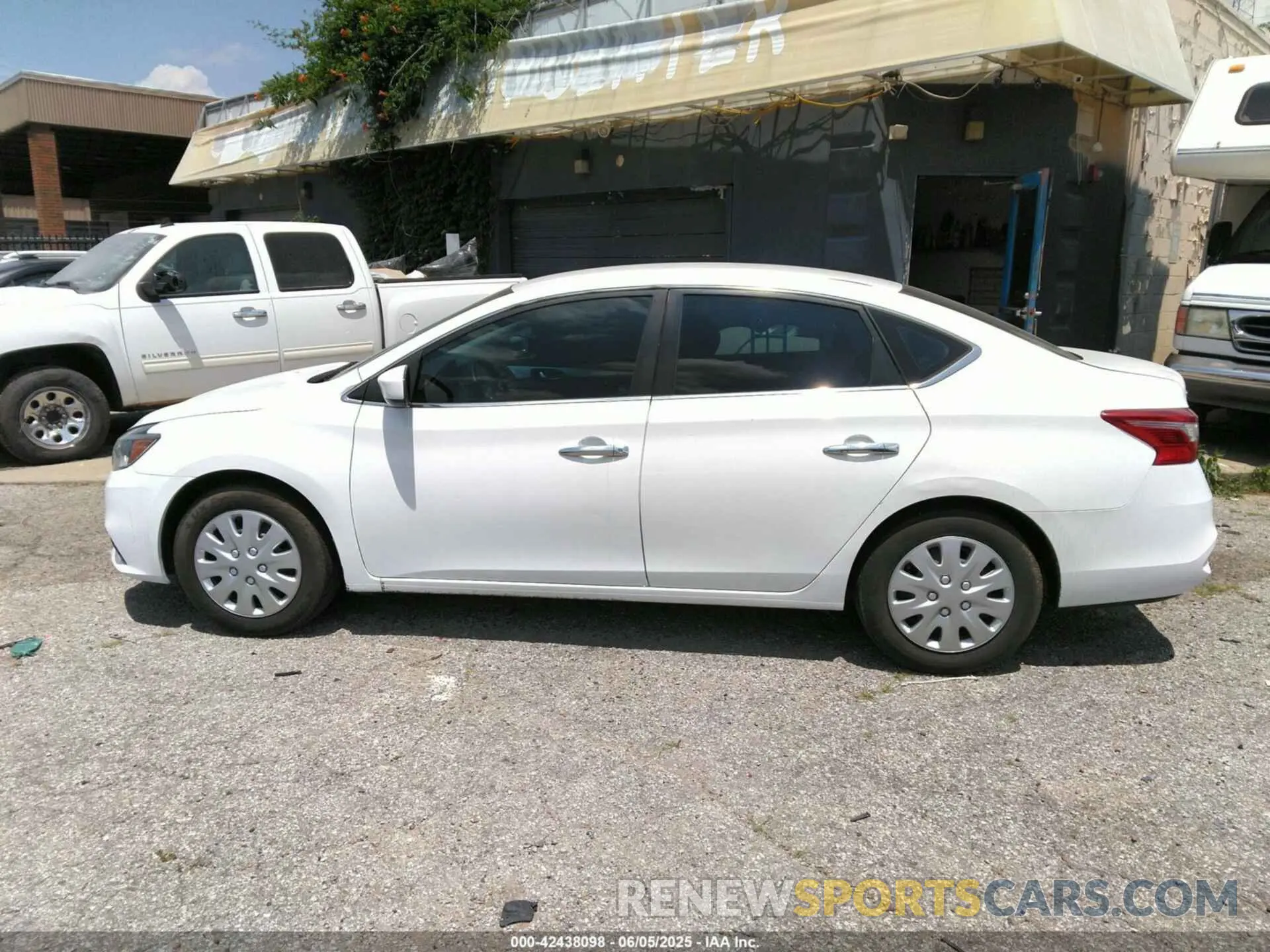 14 Photograph of a damaged car 3N1AB7AP8KY202325 NISSAN SENTRA 2019