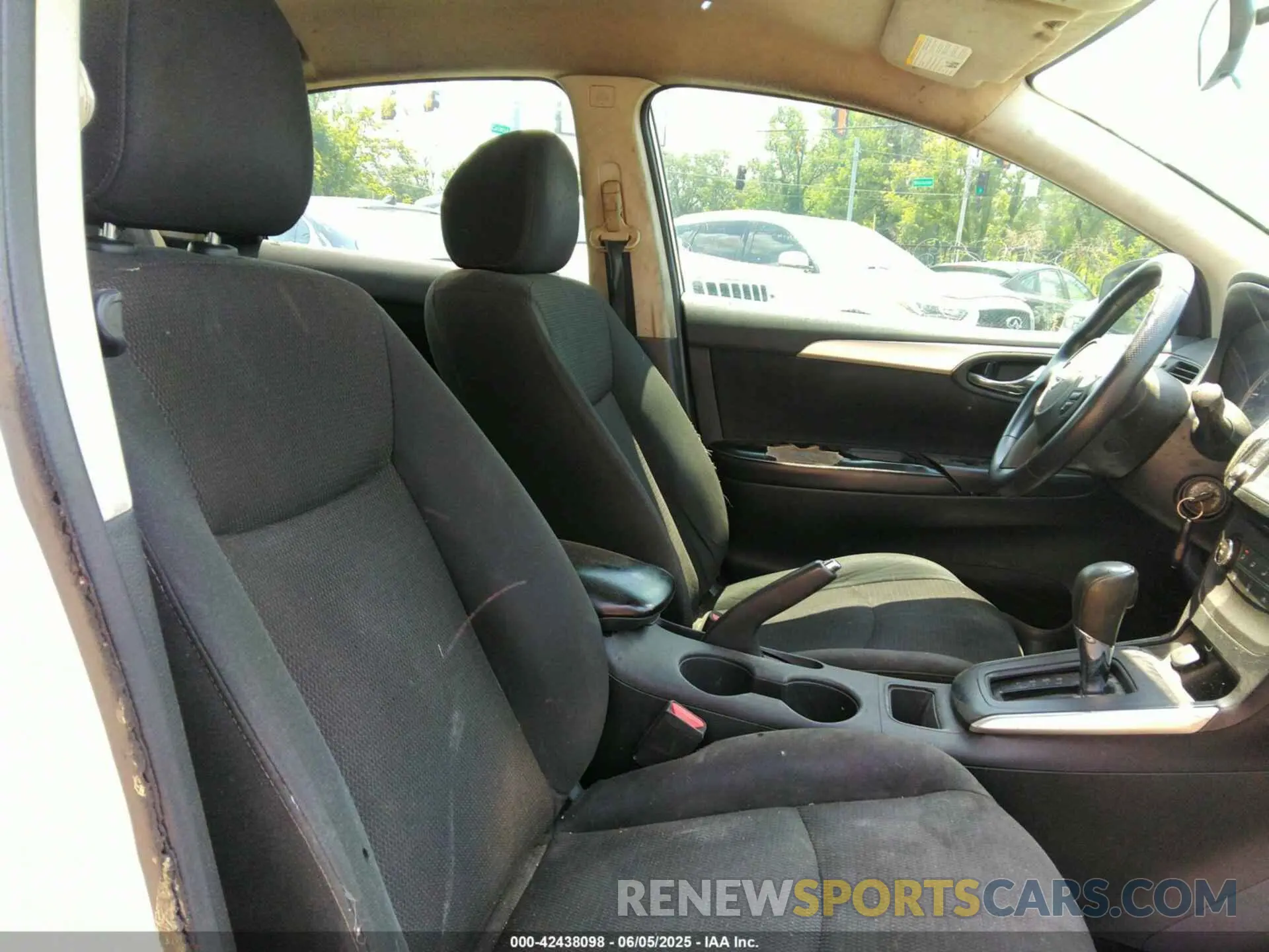 5 Photograph of a damaged car 3N1AB7AP8KY202325 NISSAN SENTRA 2019