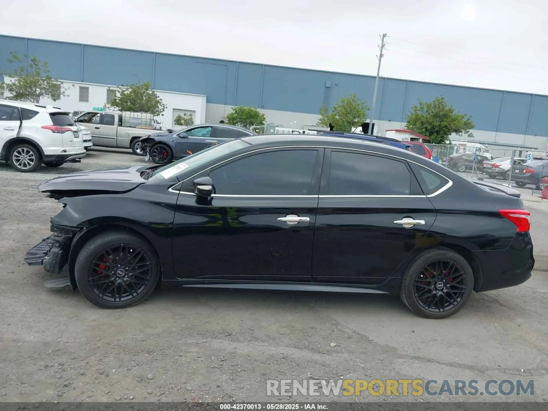 15 Photograph of a damaged car 3N1AB7AP8KY207847 NISSAN SENTRA 2019