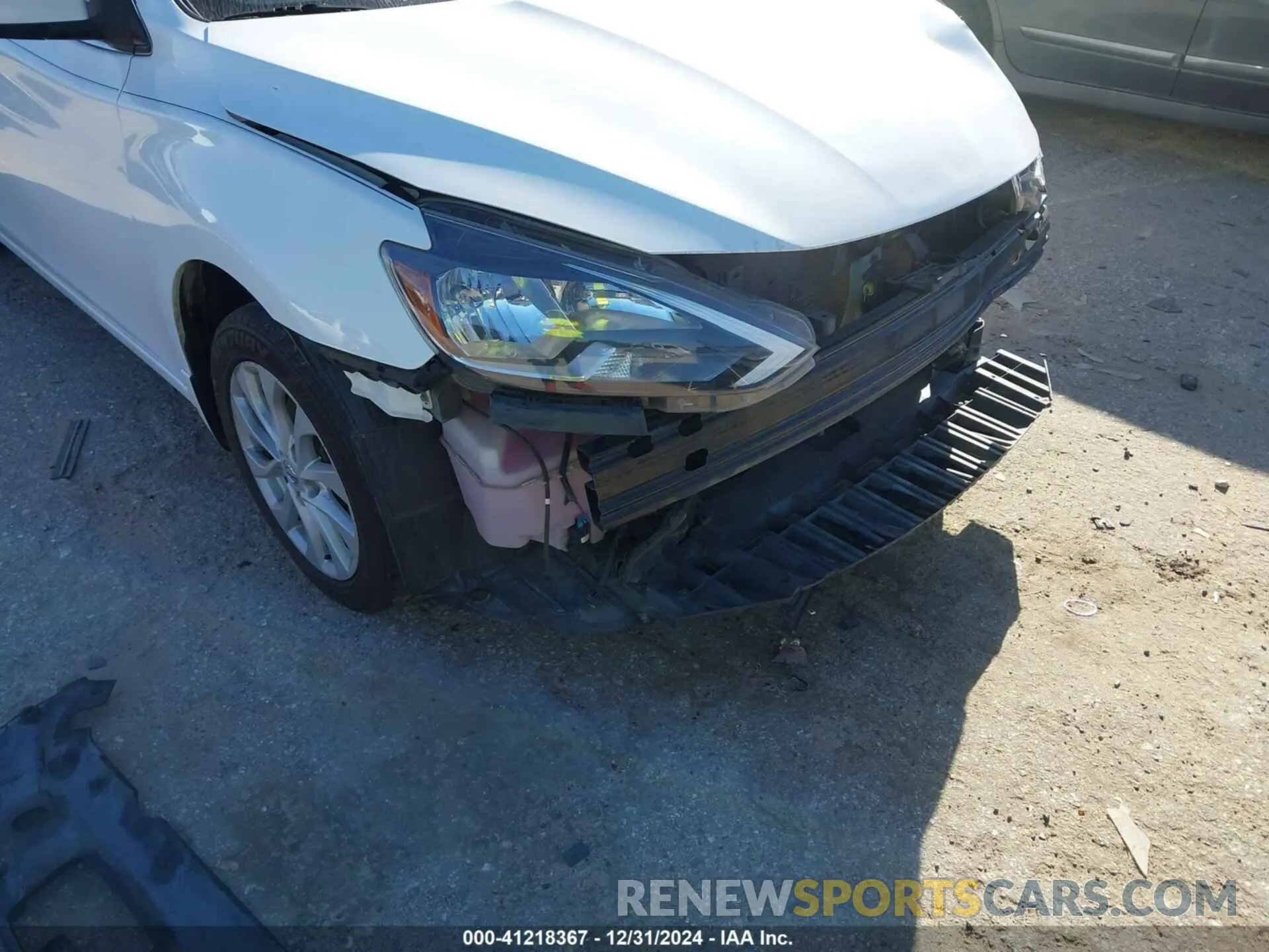 18 Photograph of a damaged car 3N1AB7AP8KY217231 NISSAN SENTRA 2019