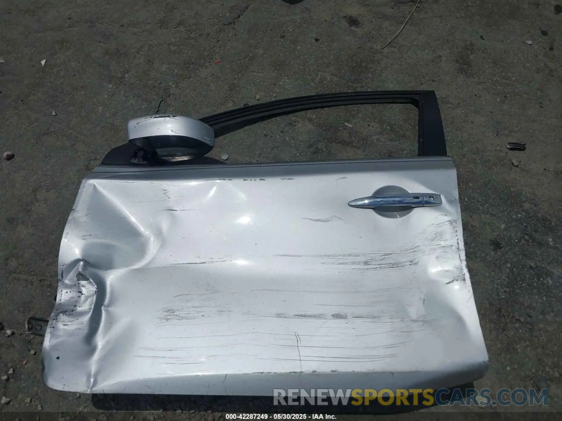 12 Photograph of a damaged car 3N1AB7AP8KY235695 NISSAN SENTRA 2019