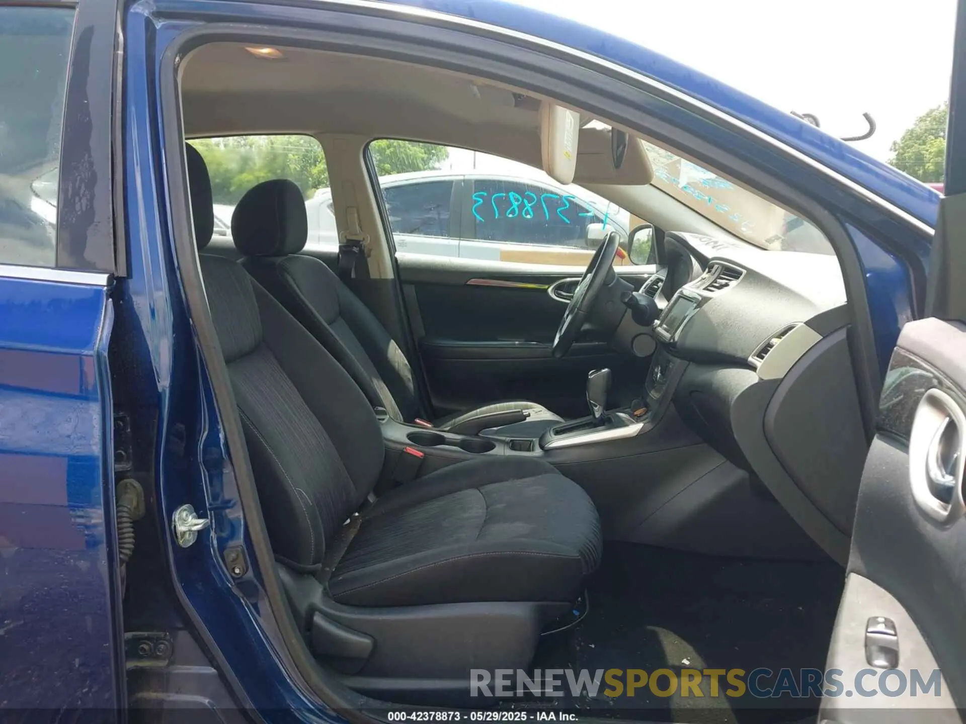 5 Photograph of a damaged car 3N1AB7AP8KY256966 NISSAN SENTRA 2019