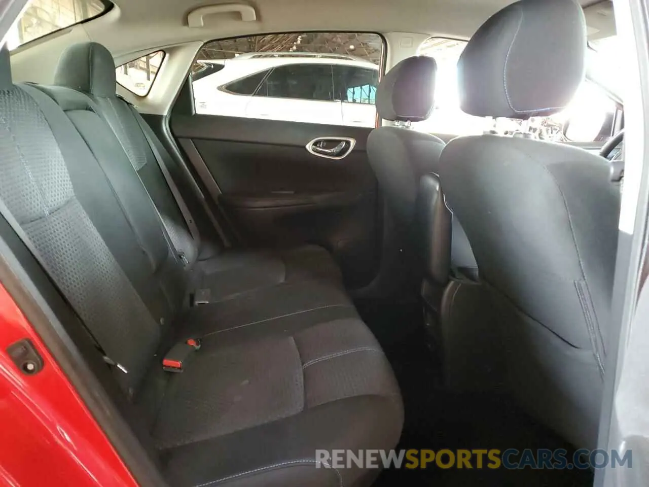 10 Photograph of a damaged car 3N1AB7AP8KY301680 NISSAN SENTRA 2019