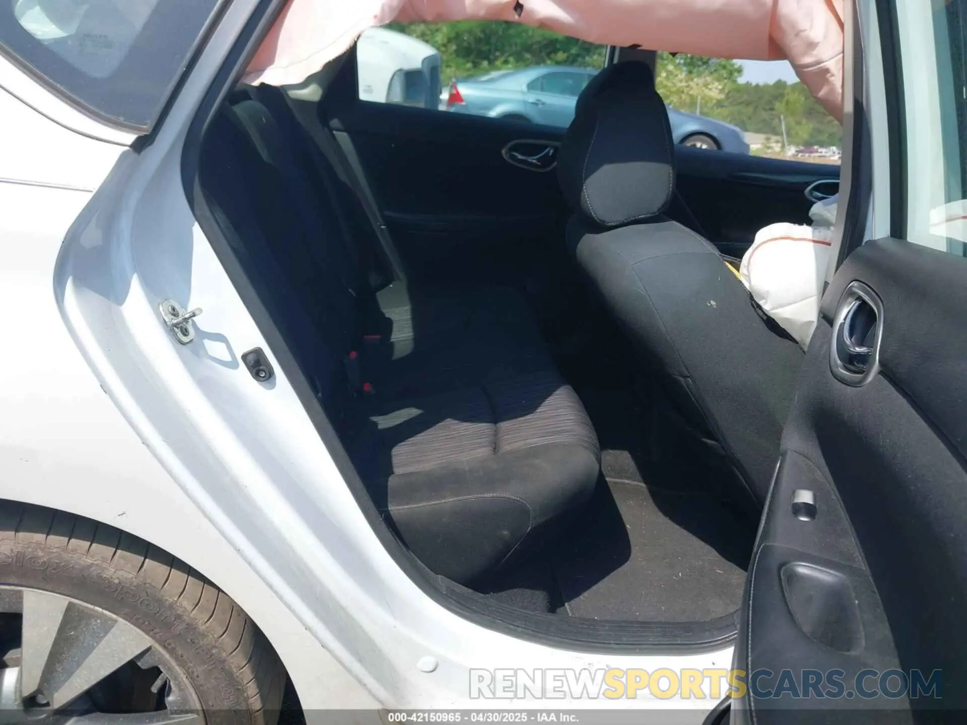 8 Photograph of a damaged car 3N1AB7AP8KY302151 NISSAN SENTRA 2019