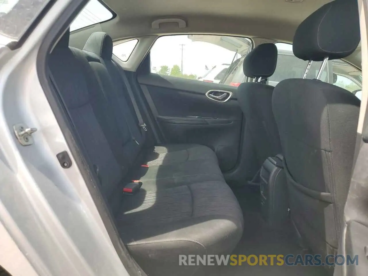 10 Photograph of a damaged car 3N1AB7AP8KY309049 NISSAN SENTRA 2019