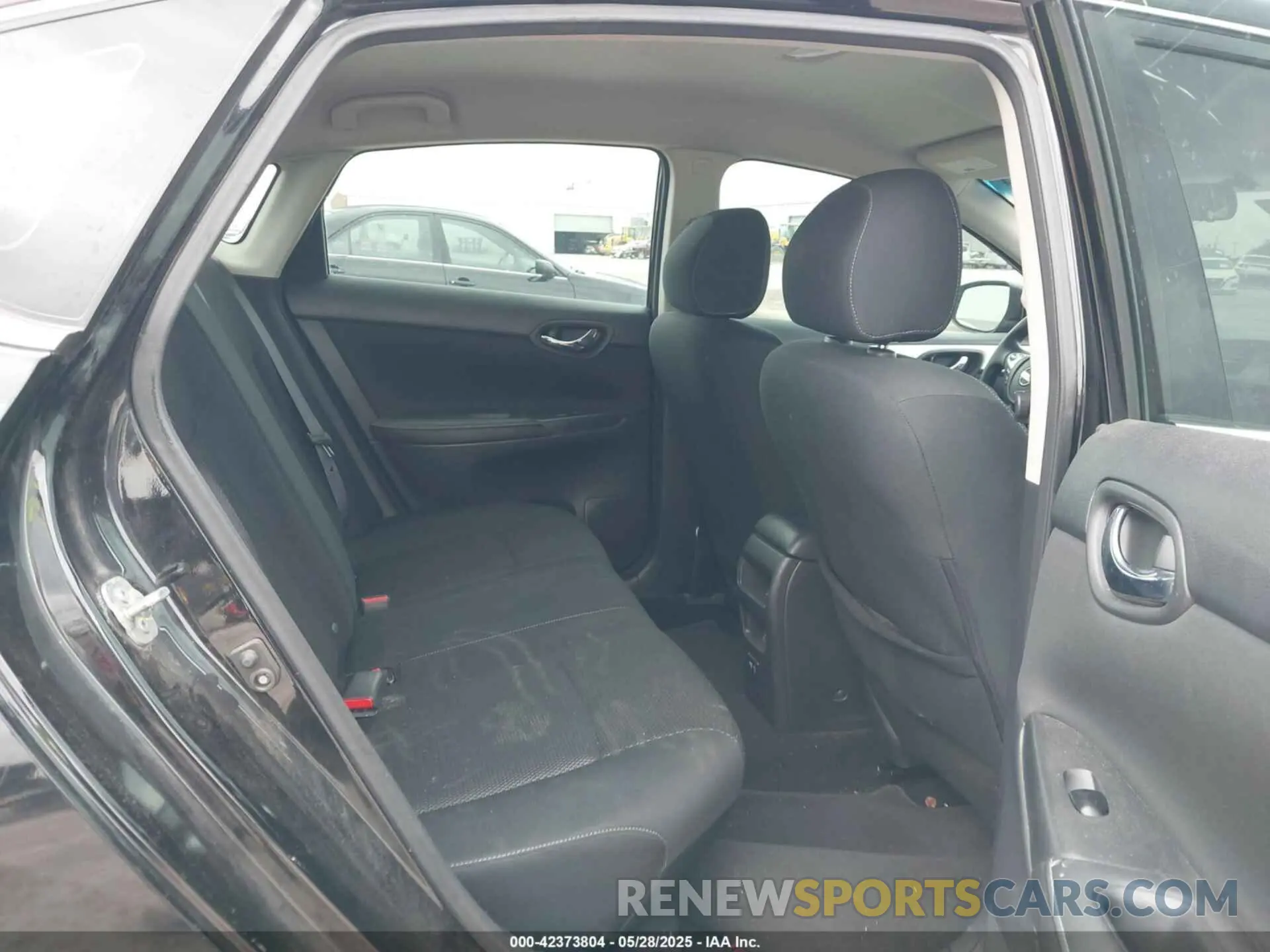 8 Photograph of a damaged car 3N1AB7AP8KY314977 NISSAN SENTRA 2019