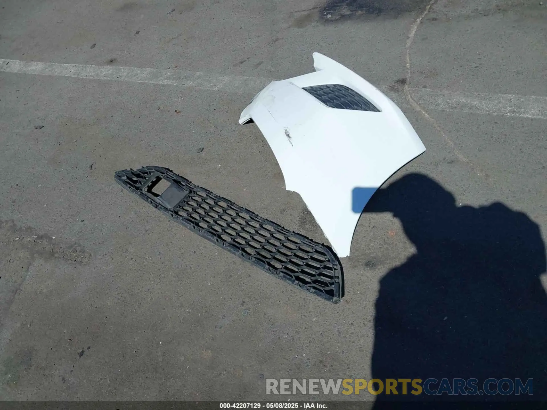 12 Photograph of a damaged car 3N1AB7AP8KY323629 NISSAN SENTRA 2019