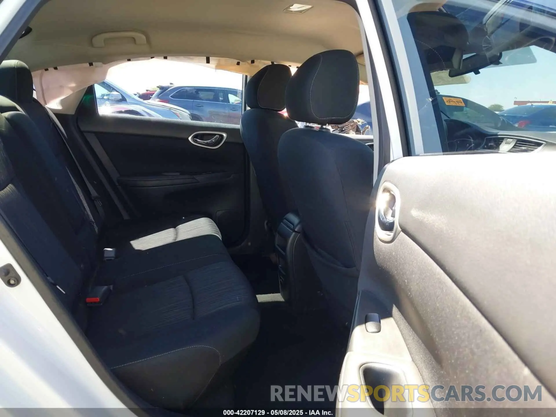 8 Photograph of a damaged car 3N1AB7AP8KY323629 NISSAN SENTRA 2019