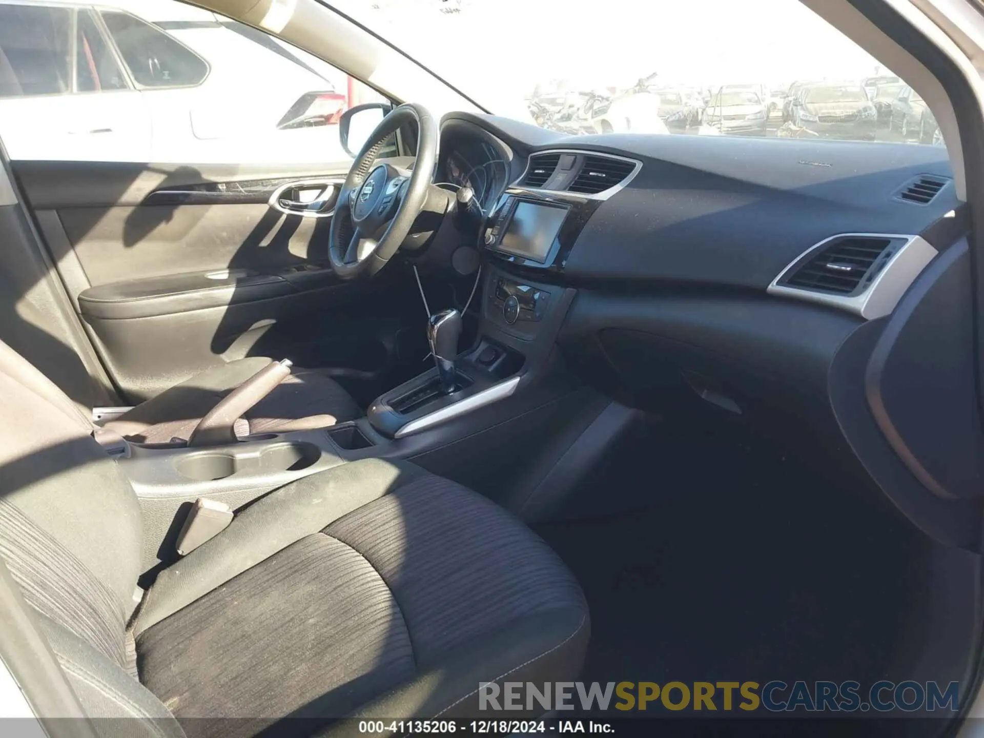 5 Photograph of a damaged car 3N1AB7AP8KY326093 NISSAN SENTRA 2019