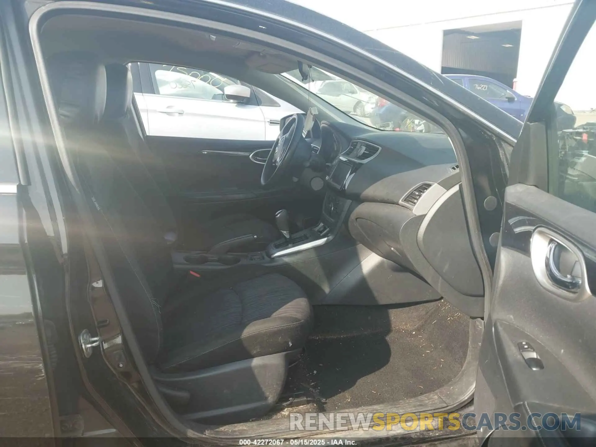 5 Photograph of a damaged car 3N1AB7AP8KY334372 NISSAN SENTRA 2019
