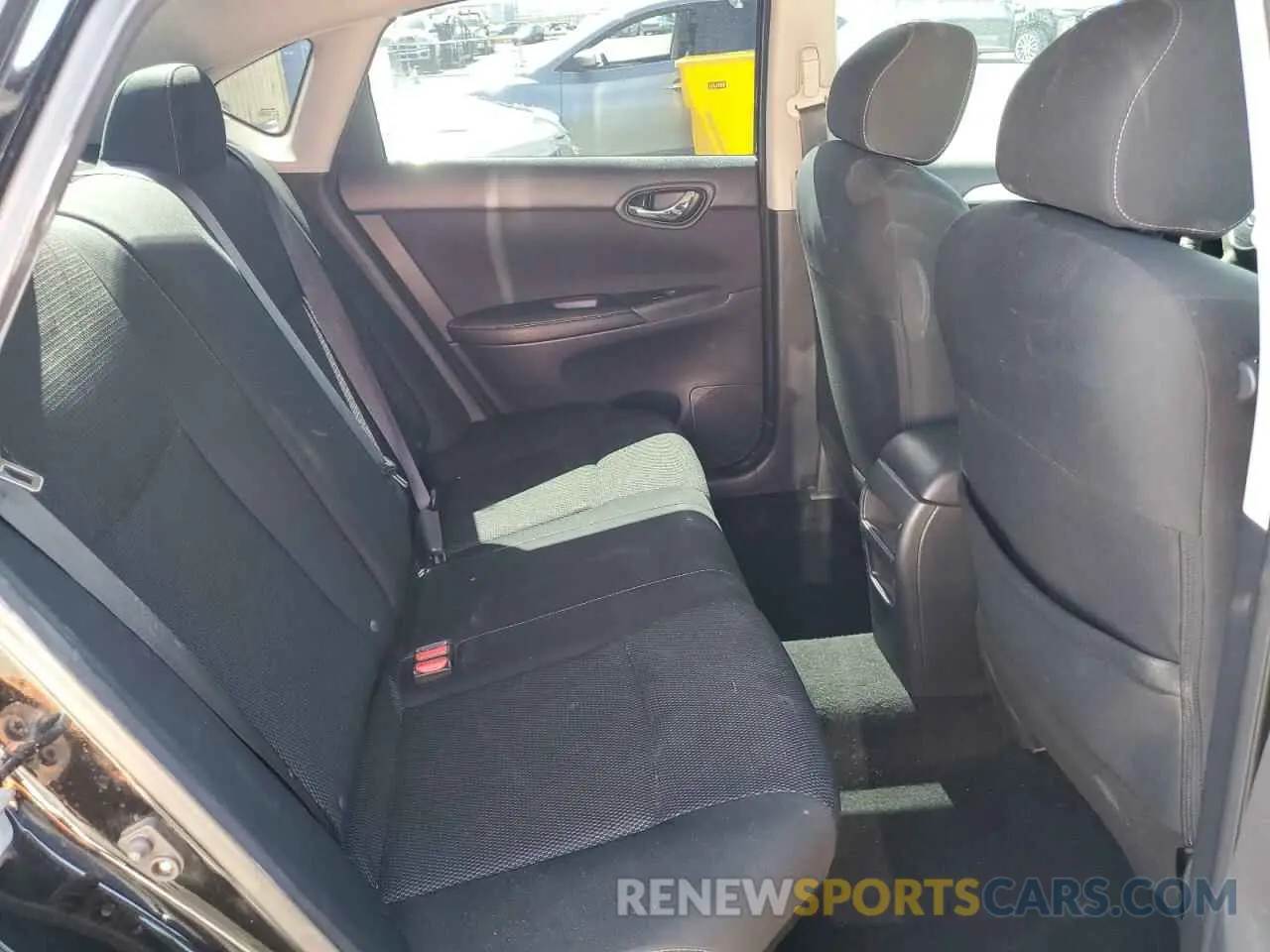 10 Photograph of a damaged car 3N1AB7AP8KY351561 NISSAN SENTRA 2019