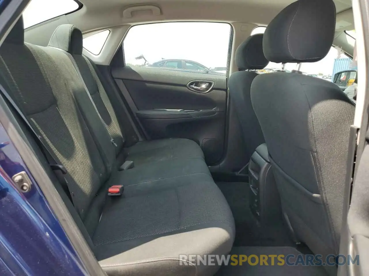 10 Photograph of a damaged car 3N1AB7AP8KY366657 NISSAN SENTRA 2019