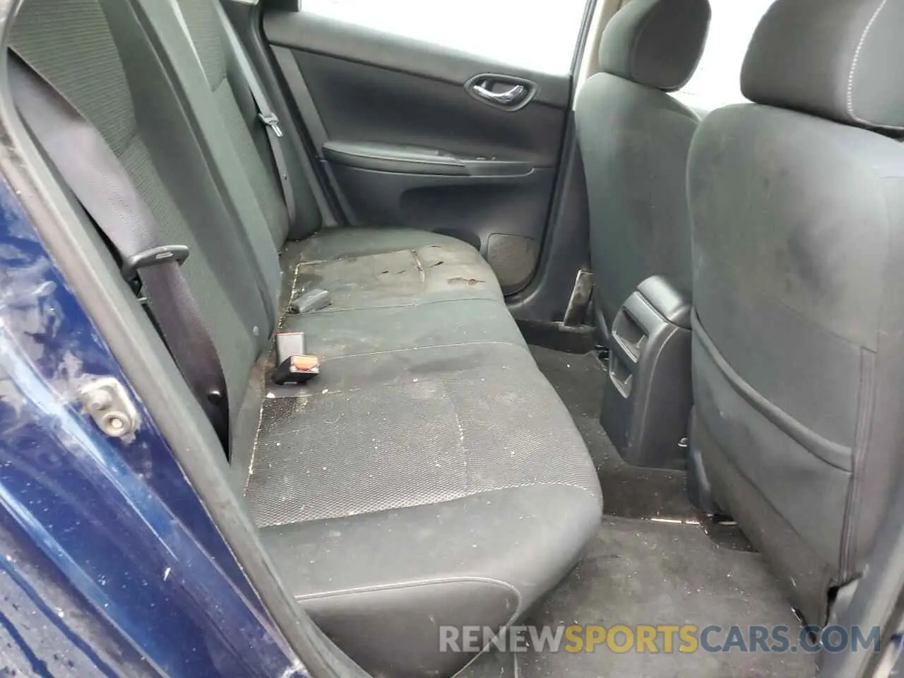 10 Photograph of a damaged car 3N1AB7AP8KY368277 NISSAN SENTRA 2019
