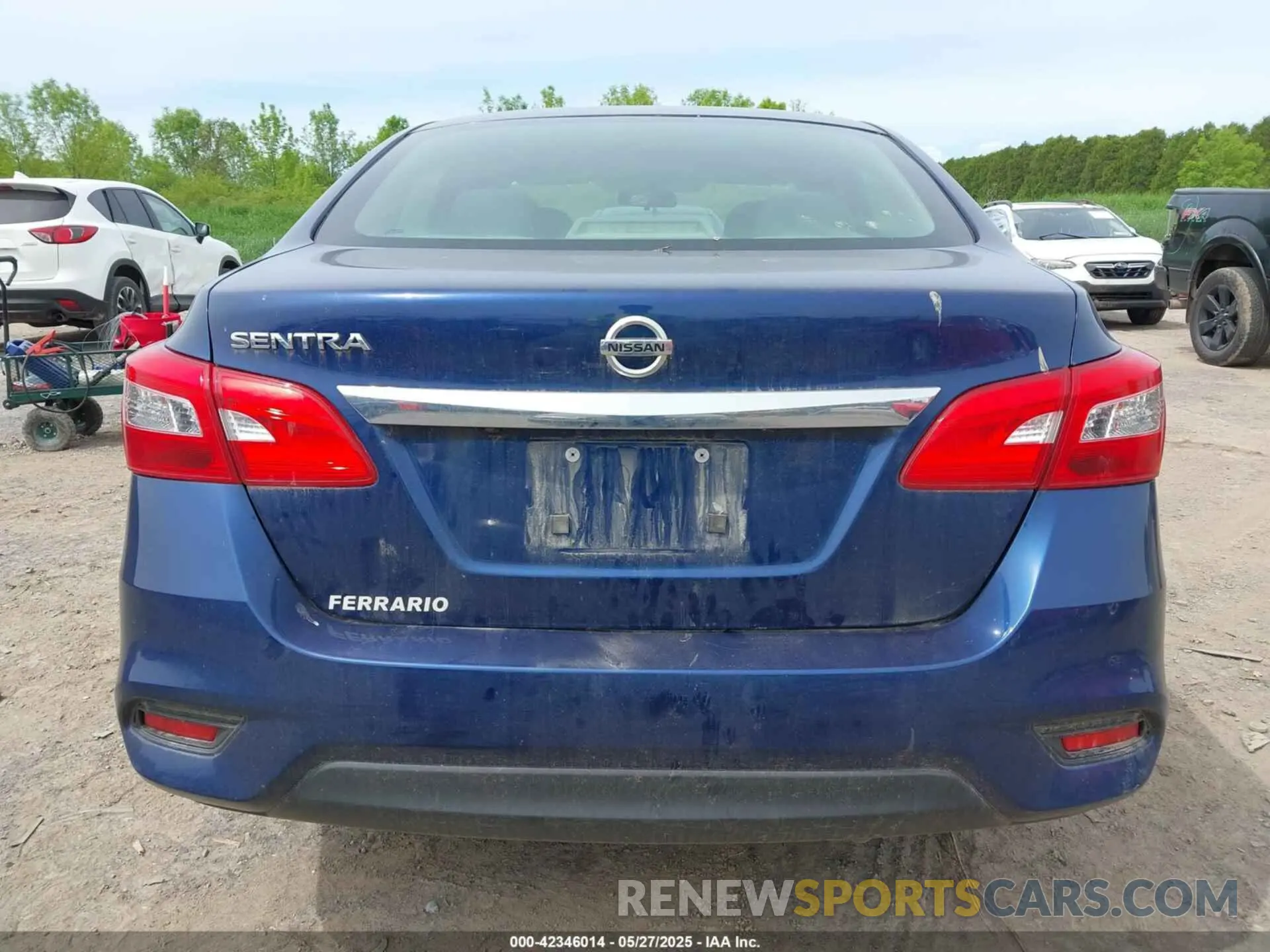 17 Photograph of a damaged car 3N1AB7AP8KY372331 NISSAN SENTRA 2019