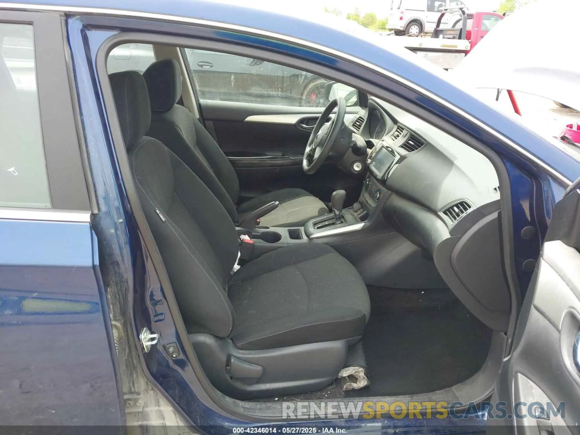 5 Photograph of a damaged car 3N1AB7AP8KY372331 NISSAN SENTRA 2019
