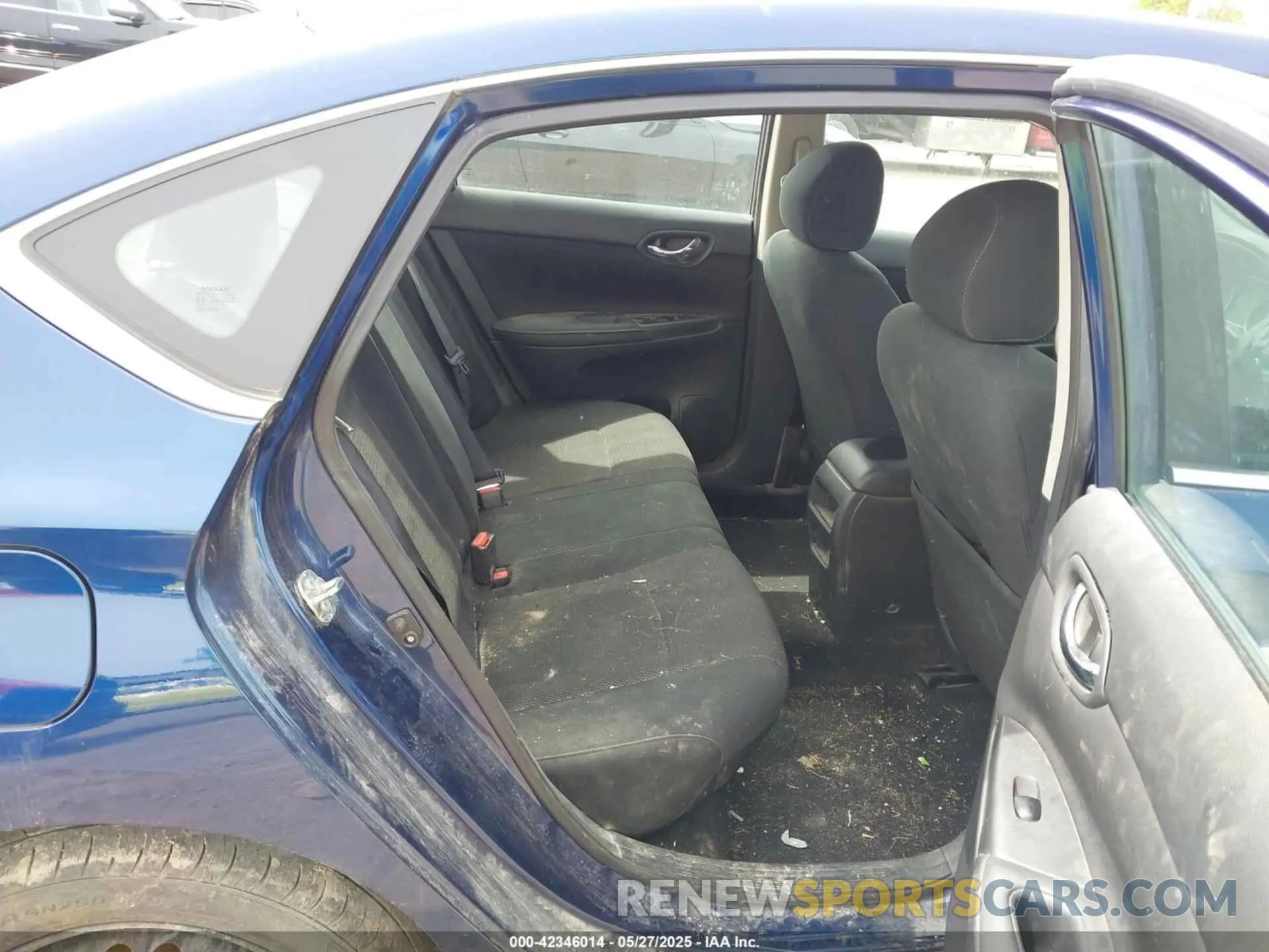 8 Photograph of a damaged car 3N1AB7AP8KY372331 NISSAN SENTRA 2019