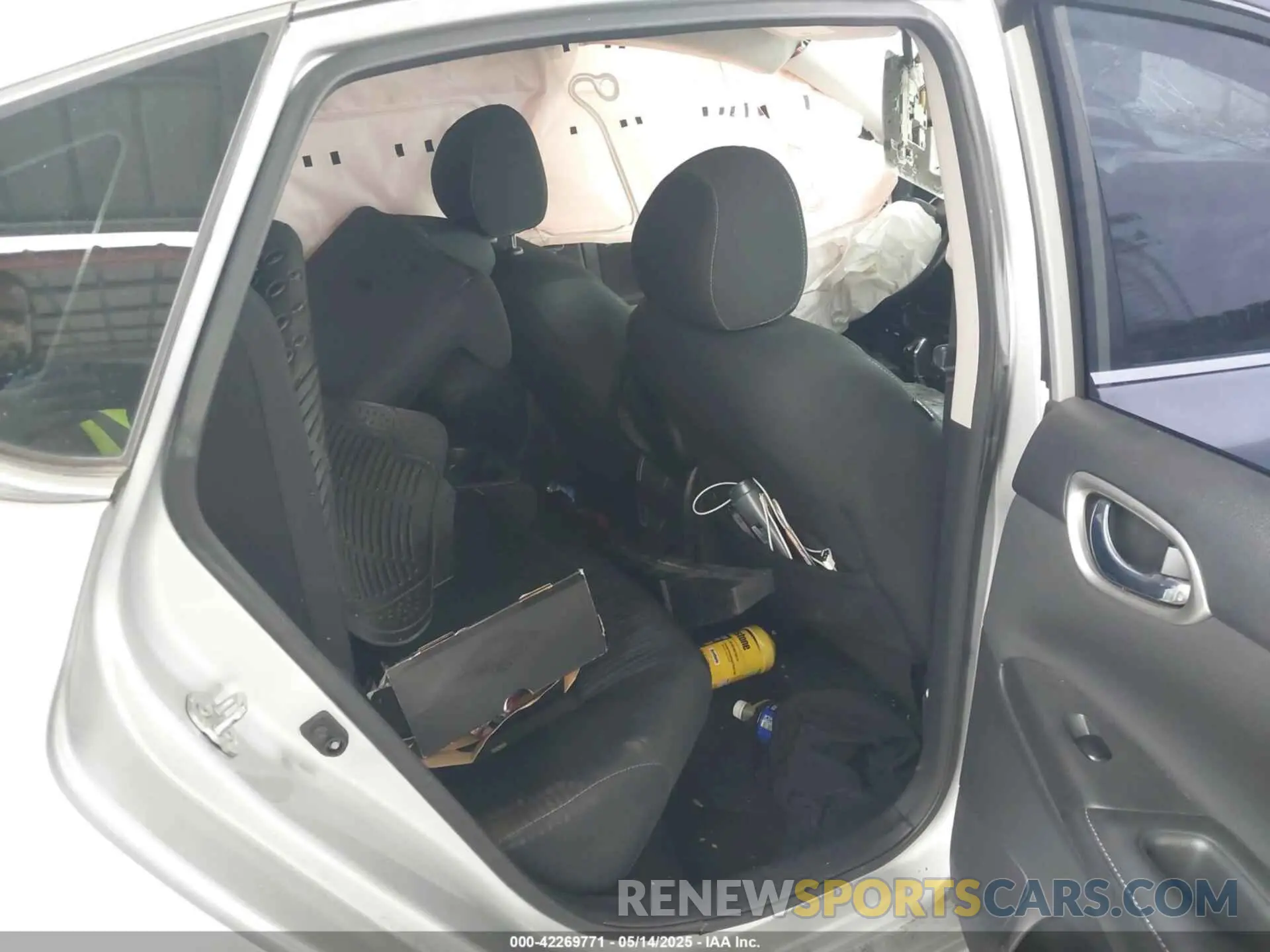 8 Photograph of a damaged car 3N1AB7AP8KY373219 NISSAN SENTRA 2019